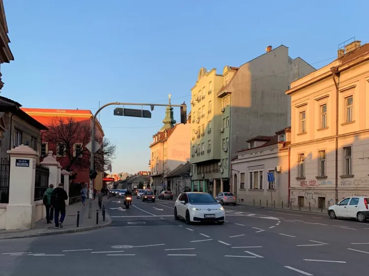 как россиянину переехать в Сербию