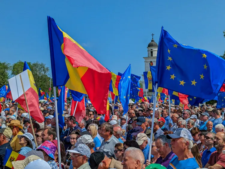 легче всего получить гражданство россиянам 